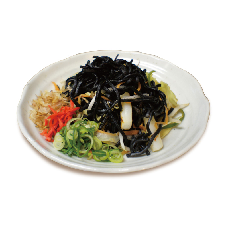 イカスミ麺の焼そば